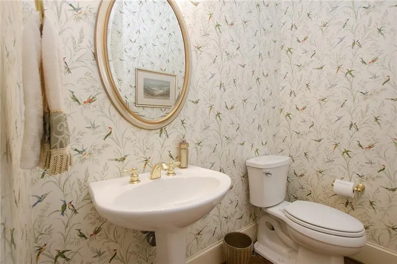 455 Winfield Glen Court, Sandy Springs, Georgia 30342, 4 Bedrooms Bedrooms, ,3 BathroomsBathrooms,Residential,Sold,455 Winfield Glen Court,7113944