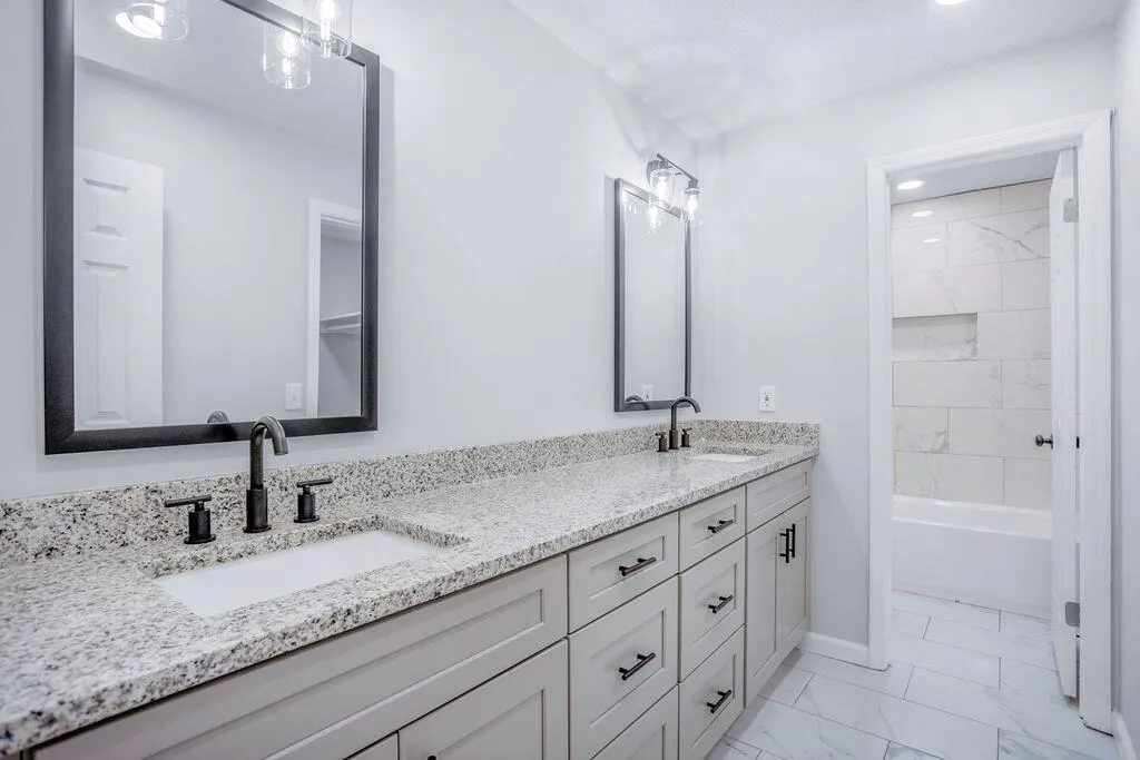 605 Brandywine Circle, Sandy Springs, Georgia 30350, 3 Bedrooms Bedrooms, ,2 BathroomsBathrooms,Residential,Sold,605 Brandywine Circle,7129100