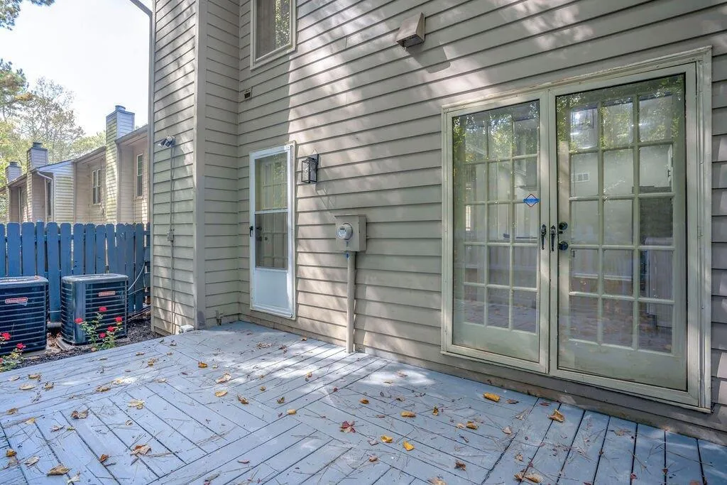 605 Brandywine Circle, Sandy Springs, Georgia 30350, 3 Bedrooms Bedrooms, ,2 BathroomsBathrooms,Residential,Sold,605 Brandywine Circle,7129100