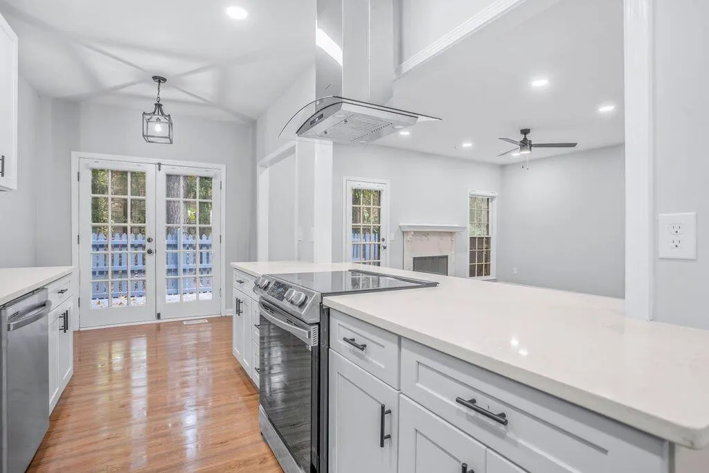 605 Brandywine Circle, Sandy Springs, Georgia 30350, 3 Bedrooms Bedrooms, ,2 BathroomsBathrooms,Residential,Sold,605 Brandywine Circle,7129100