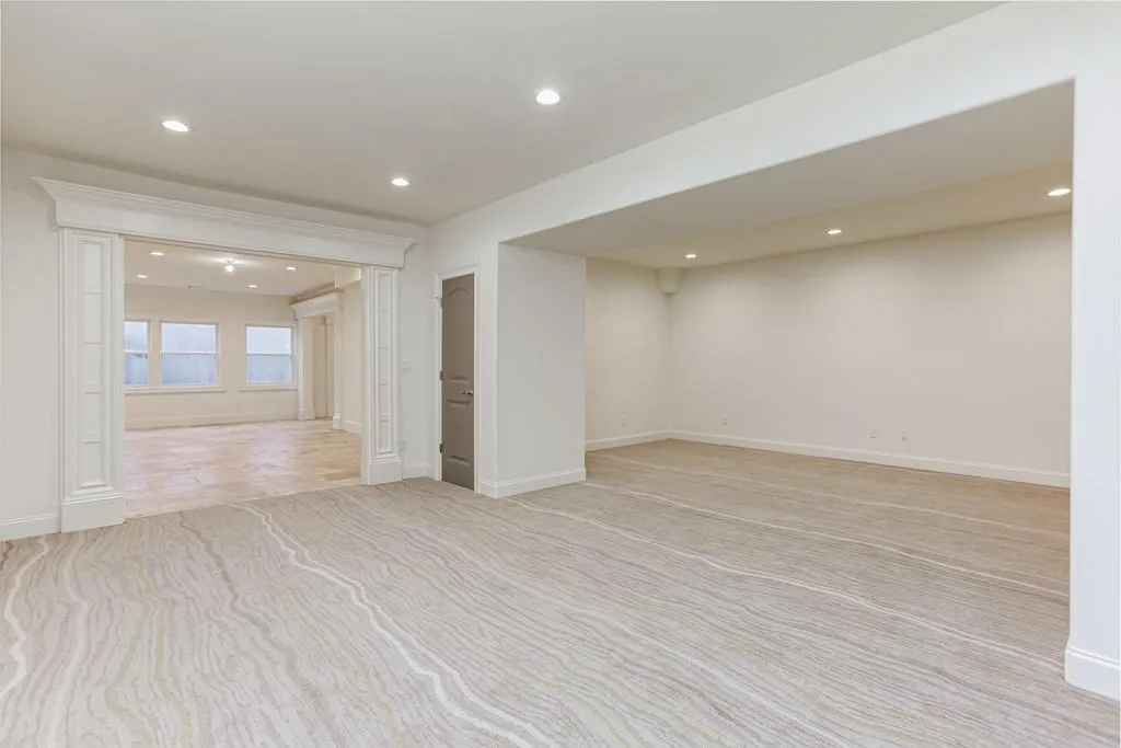 425 Mount Vernon Highway, Sandy Springs, Georgia 30327, 5 Bedrooms Bedrooms, ,4 BathroomsBathrooms,Residential,Sold,425 Mount Vernon Highway,6681600