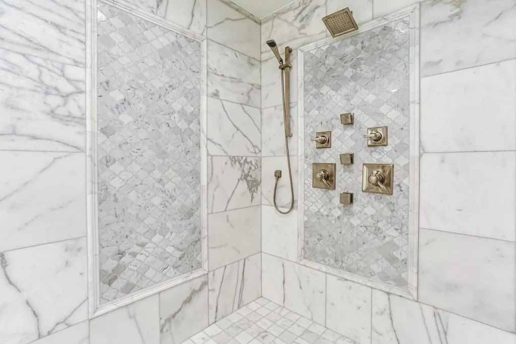 425 Mount Vernon Highway, Sandy Springs, Georgia 30327, 5 Bedrooms Bedrooms, ,4 BathroomsBathrooms,Residential,Sold,425 Mount Vernon Highway,6681600