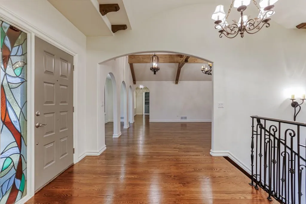 425 Mount Vernon Highway, Sandy Springs, Georgia 30327, 5 Bedrooms Bedrooms, ,4 BathroomsBathrooms,Residential,Sold,425 Mount Vernon Highway,6681600