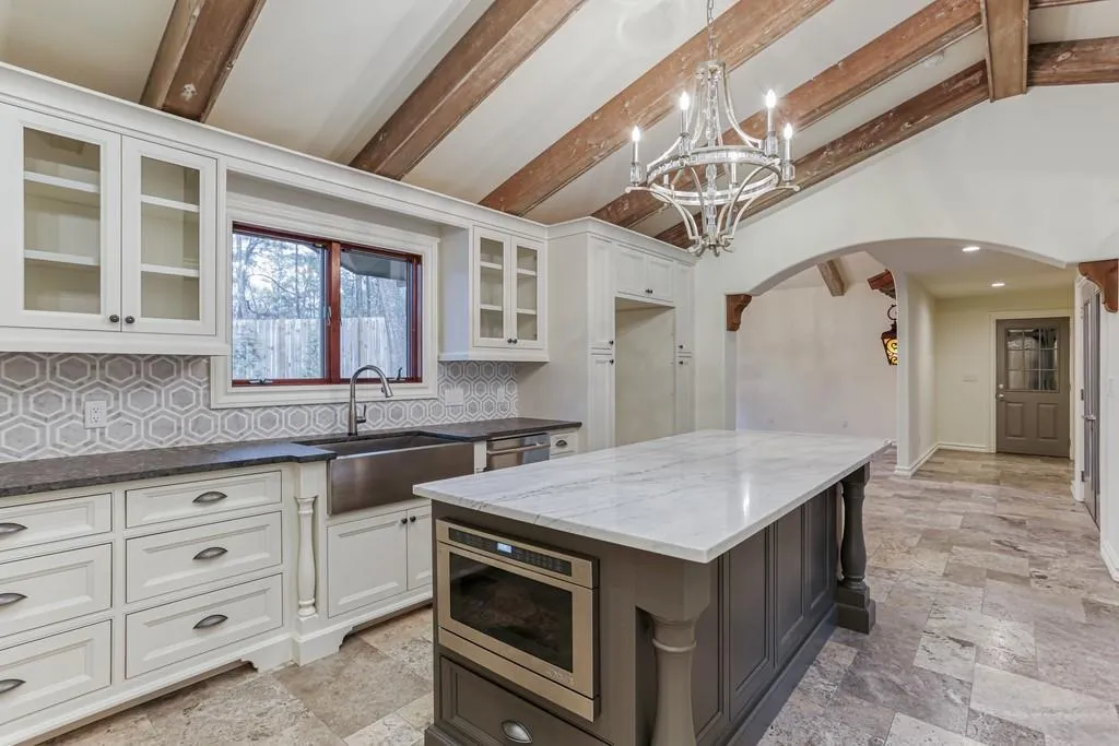 425 Mount Vernon Highway, Sandy Springs, Georgia 30327, 5 Bedrooms Bedrooms, ,4 BathroomsBathrooms,Residential,Sold,425 Mount Vernon Highway,6681600