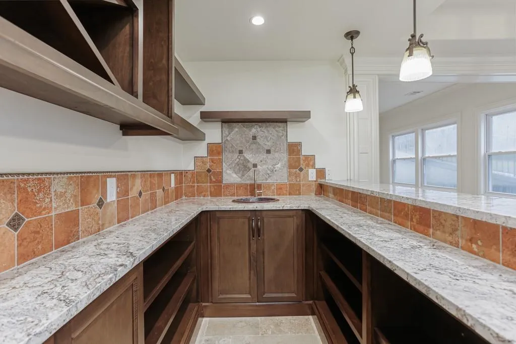 425 Mount Vernon Highway, Sandy Springs, Georgia 30327, 5 Bedrooms Bedrooms, ,4 BathroomsBathrooms,Residential,Sold,425 Mount Vernon Highway,6681600