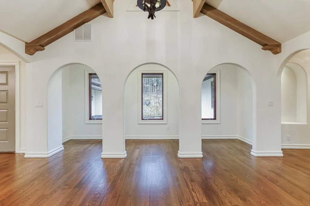 425 Mount Vernon Highway, Sandy Springs, Georgia 30327, 5 Bedrooms Bedrooms, ,4 BathroomsBathrooms,Residential,Sold,425 Mount Vernon Highway,6681600