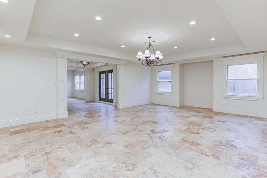 425 Mount Vernon Highway, Sandy Springs, Georgia 30327, 5 Bedrooms Bedrooms, ,4 BathroomsBathrooms,Residential,Sold,425 Mount Vernon Highway,6681600