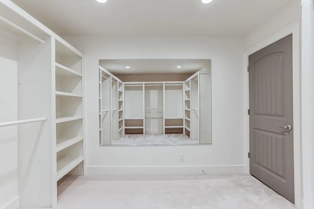 425 Mount Vernon Highway, Sandy Springs, Georgia 30327, 5 Bedrooms Bedrooms, ,4 BathroomsBathrooms,Residential,Sold,425 Mount Vernon Highway,6681600