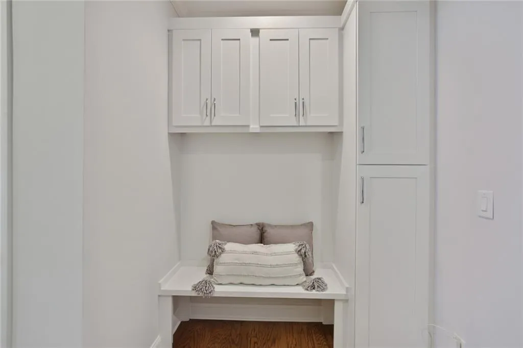 677 Lockton Place, Atlanta, Georgia 30342, 4 Bedrooms Bedrooms, ,4 BathroomsBathrooms,Residential,Sold,677 Lockton Place,6999724