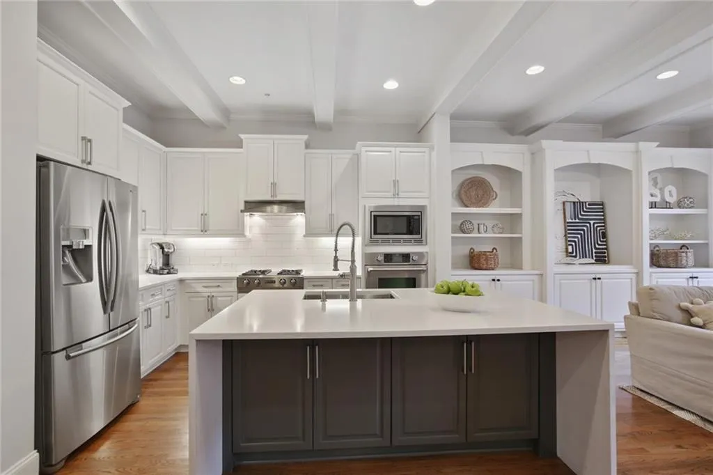677 Lockton Place, Atlanta, Georgia 30342, 4 Bedrooms Bedrooms, ,4 BathroomsBathrooms,Residential,Sold,677 Lockton Place,6999724