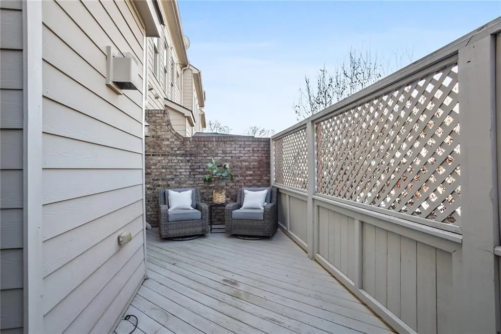 677 Lockton Place, Atlanta, Georgia 30342, 4 Bedrooms Bedrooms, ,4 BathroomsBathrooms,Residential,Sold,677 Lockton Place,6999724