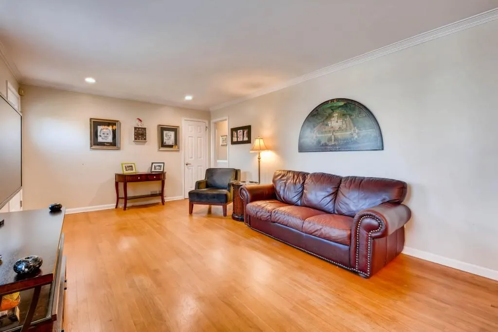 125 Chaseland Road, Sandy Springs, Georgia 30328, 3 Bedrooms Bedrooms, ,2 BathroomsBathrooms,Residential,Sold,125 Chaseland Road,5973353