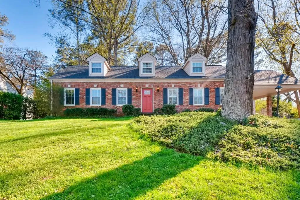 125 Chaseland Road, Sandy Springs, Georgia 30328, 3 Bedrooms Bedrooms, ,2 BathroomsBathrooms,Residential,Sold,125 Chaseland Road,5973353