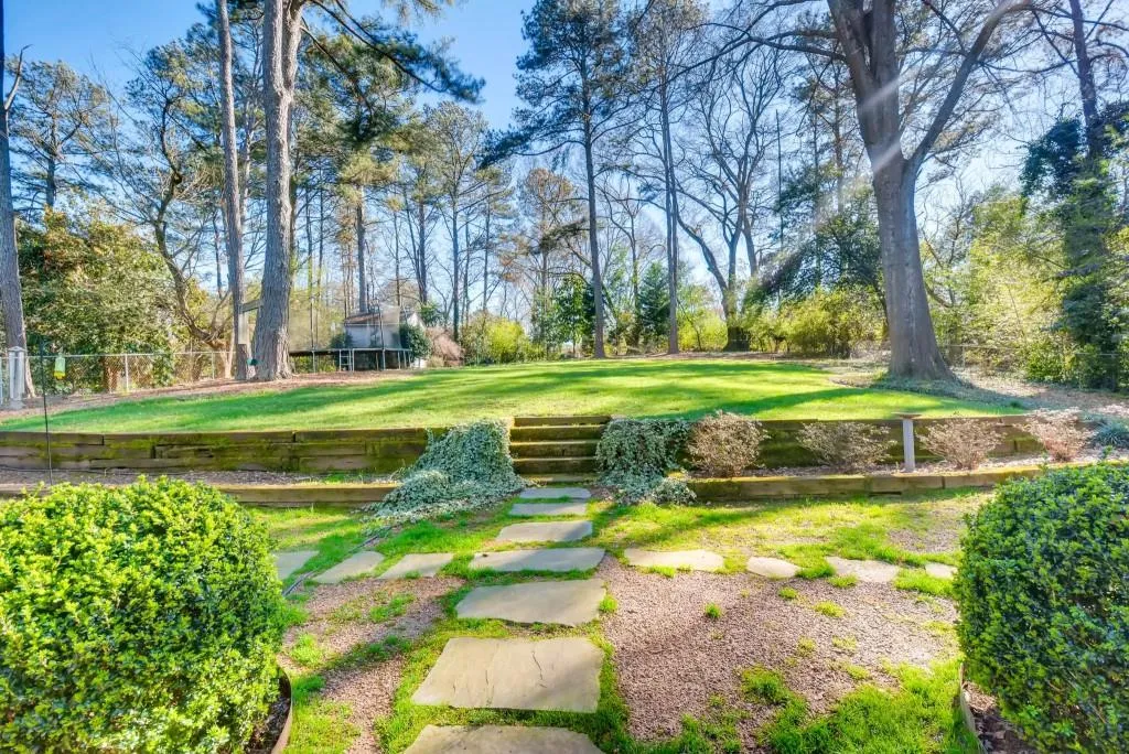 125 Chaseland Road, Sandy Springs, Georgia 30328, 3 Bedrooms Bedrooms, ,2 BathroomsBathrooms,Residential,Sold,125 Chaseland Road,5973353