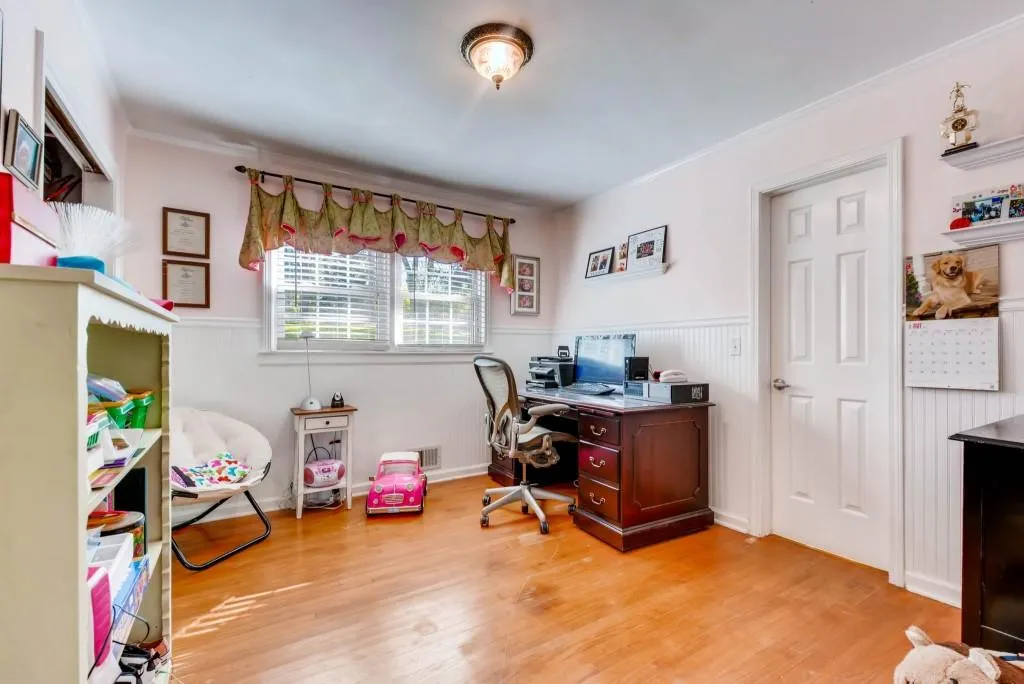 125 Chaseland Road, Sandy Springs, Georgia 30328, 3 Bedrooms Bedrooms, ,2 BathroomsBathrooms,Residential,Sold,125 Chaseland Road,5973353