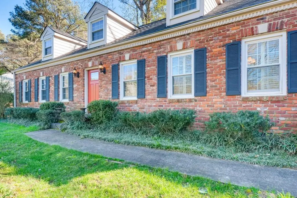 125 Chaseland Road, Sandy Springs, Georgia 30328, 3 Bedrooms Bedrooms, ,2 BathroomsBathrooms,Residential,Sold,125 Chaseland Road,5973353