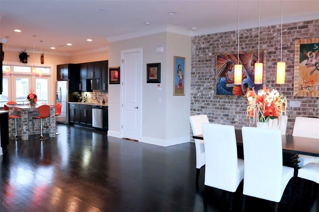 1199 Huff Road Nw Unit 116, Atlanta, Georgia 30318, 3 Bedrooms Bedrooms, ,3 BathroomsBathrooms,Residential,Sold,1199 Huff Road Nw Unit 116,5815569