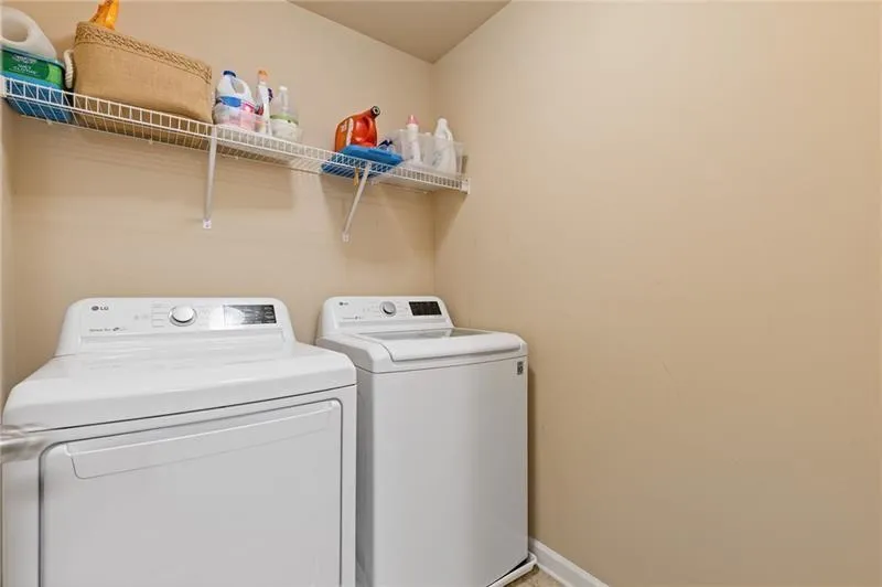 Laundry room wirh shelving