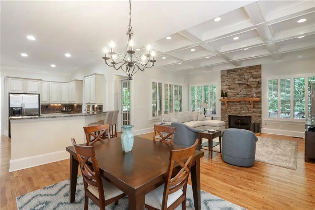 700 Lake Summit Drive, Atlanta, Georgia 30342, 6 Bedrooms Bedrooms, ,5 BathroomsBathrooms,Residential,Sold,700 Lake Summit Drive,6780965