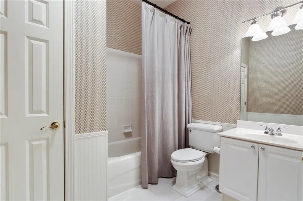 700 Lake Summit Drive, Atlanta, Georgia 30342, 6 Bedrooms Bedrooms, ,5 BathroomsBathrooms,Residential,Sold,700 Lake Summit Drive,6780965