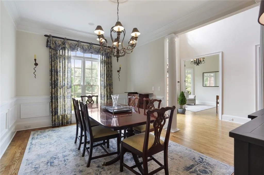 700 Lake Summit Drive, Atlanta, Georgia 30342, 6 Bedrooms Bedrooms, ,5 BathroomsBathrooms,Residential,Sold,700 Lake Summit Drive,6780965