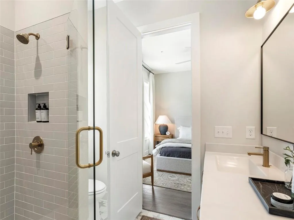 1289 Longreen Terrace Nw Unit 165, Atlanta, Georgia 30318, 2 Bedrooms Bedrooms, ,2 BathroomsBathrooms,Residential,For Sale,1289 Longreen Terrace Nw Unit 165,7618746