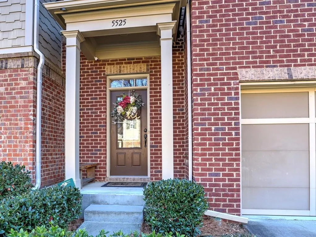 5525 Parkerton Lane Unit 74, Atlanta, Georgia 30342, 3 Bedrooms Bedrooms, ,3 BathroomsBathrooms,Residential,Sold,5525 Parkerton Lane Unit 74,6991719