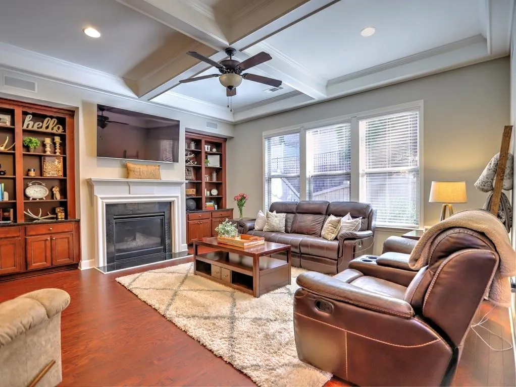 5525 Parkerton Lane Unit 74, Atlanta, Georgia 30342, 3 Bedrooms Bedrooms, ,3 BathroomsBathrooms,Residential,Sold,5525 Parkerton Lane Unit 74,6991719