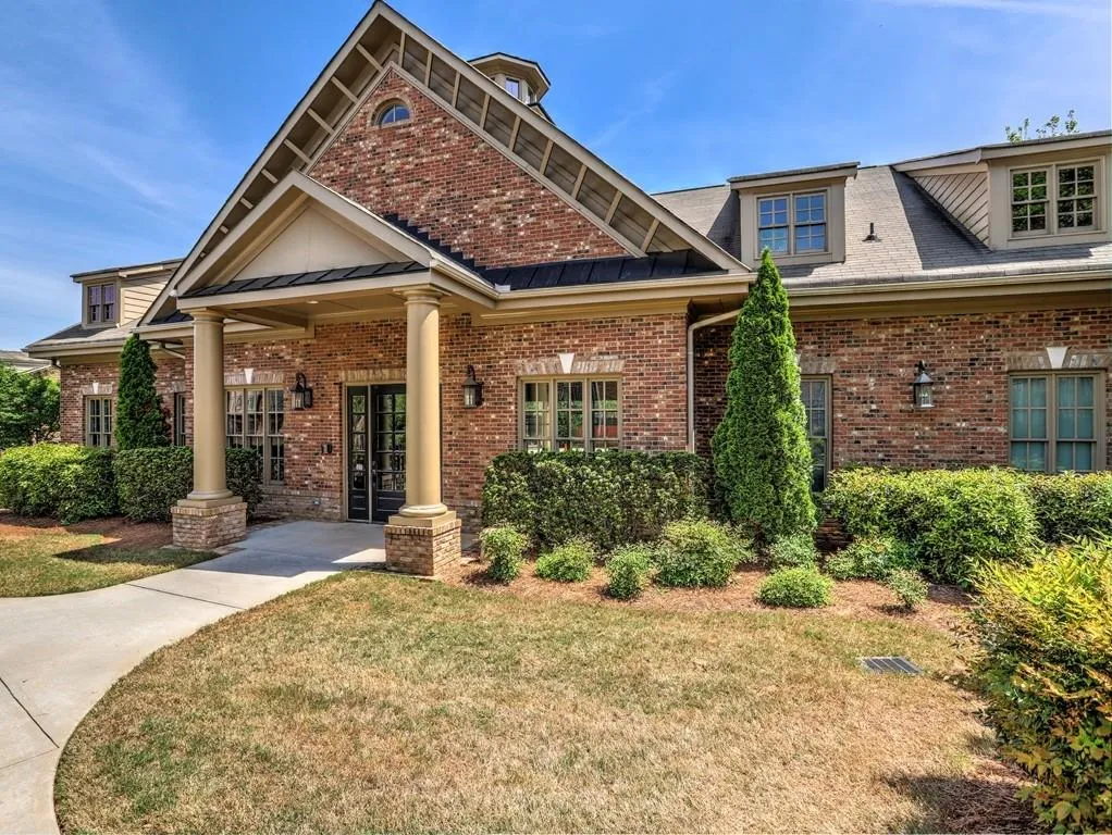 5525 Parkerton Lane Unit 74, Atlanta, Georgia 30342, 3 Bedrooms Bedrooms, ,3 BathroomsBathrooms,Residential,Sold,5525 Parkerton Lane Unit 74,6991719