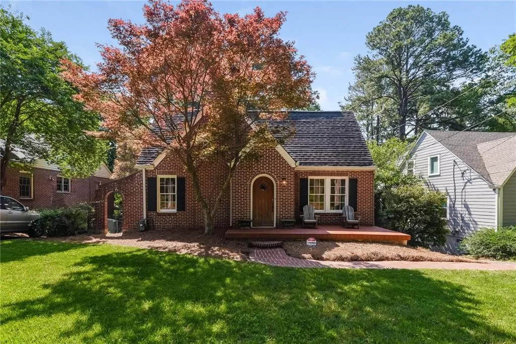 2867 Elliott Circle Ne, Atlanta, Georgia 30305, 2 Bedrooms Bedrooms, ,1 BathroomBathrooms,Residential,Sold,2867 Elliott Circle Ne,5848609