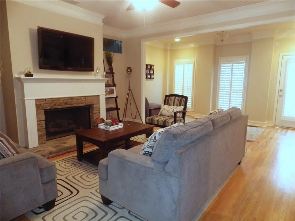 7262 Village Creek Trace Unit 4c, Atlanta, Georgia 30328, 4 Bedrooms Bedrooms, ,3 BathroomsBathrooms,Residential,Sold,7262 Village Creek Trace Unit 4c,5815941