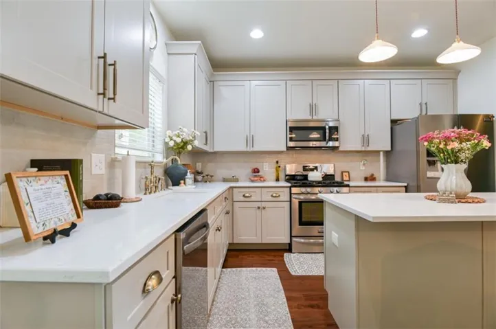 2128 Farmdale Court, Conyers, Georgia 30012