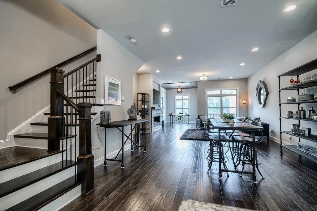 4137 Township Parkway, Sandy Springs, Georgia 30342, 3 Bedrooms Bedrooms, ,3 BathroomsBathrooms,Residential,Sold,4137 Township Parkway,6050213