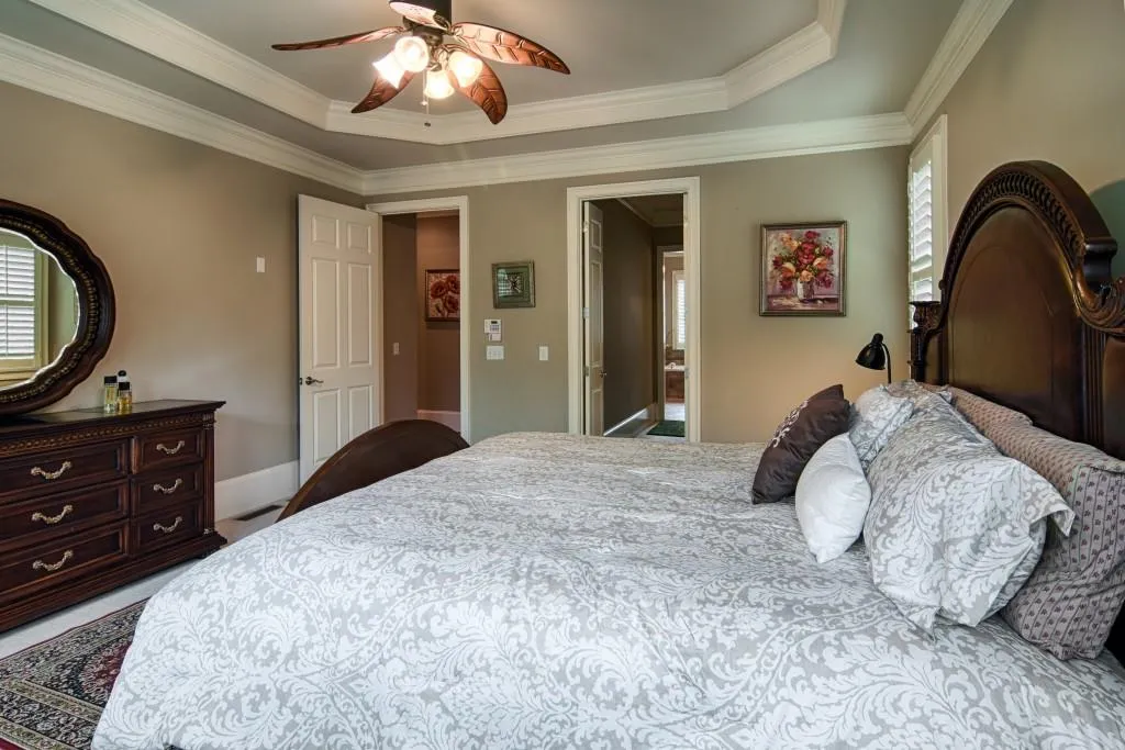 7705 Marsh Court, Sandy Springs, Georgia 30328, 6 Bedrooms Bedrooms, ,5 BathroomsBathrooms,Residential,Sold,7705 Marsh Court,5759930