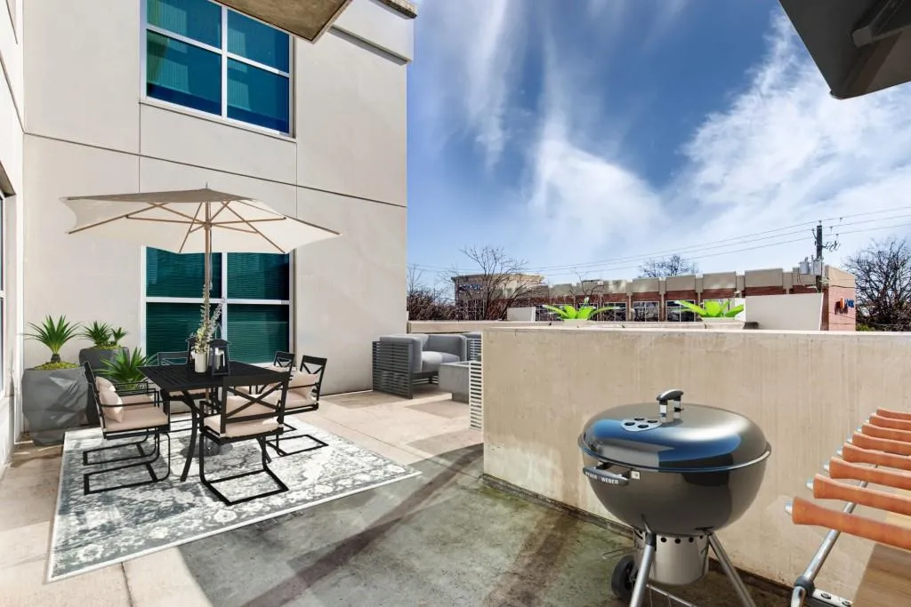 250 Pharr Road Unit 216, Atlanta, Georgia 30305, 1 Bedroom Bedrooms, ,1 BathroomBathrooms,Residential,For Sale,250 Pharr Road Unit 216,7637005