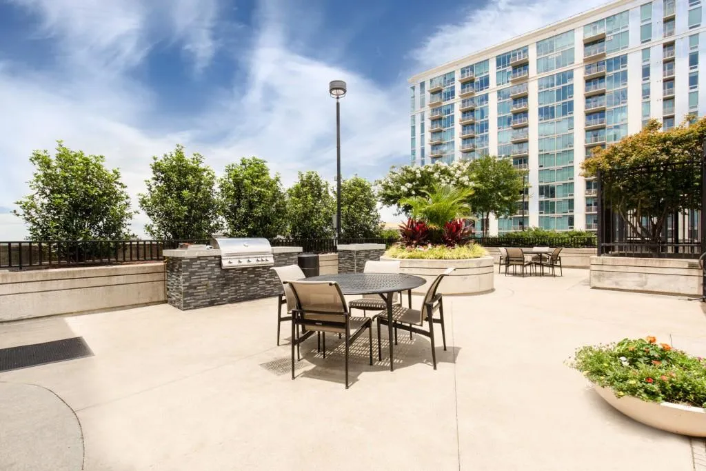 250 Pharr Road Unit 216, Atlanta, Georgia 30305, 1 Bedroom Bedrooms, ,1 BathroomBathrooms,Residential,For Sale,250 Pharr Road Unit 216,7637005