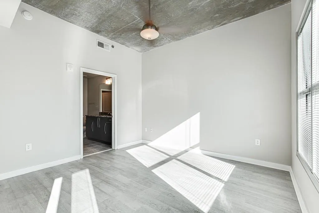 250 Pharr Road Unit 216, Atlanta, Georgia 30305, 1 Bedroom Bedrooms, ,1 BathroomBathrooms,Residential,For Sale,250 Pharr Road Unit 216,7637005