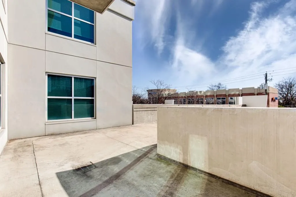 250 Pharr Road Unit 216, Atlanta, Georgia 30305, 1 Bedroom Bedrooms, ,1 BathroomBathrooms,Residential,For Sale,250 Pharr Road Unit 216,7637005