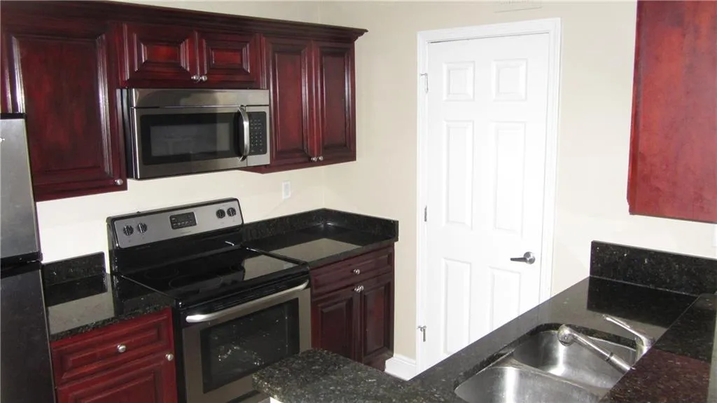 1201 Santa Fe Parkway, Sandy Springs, Georgia 30350, 1 Bedroom Bedrooms, ,1 BathroomBathrooms,Residential,Sold,1201 Santa Fe Parkway,6941719