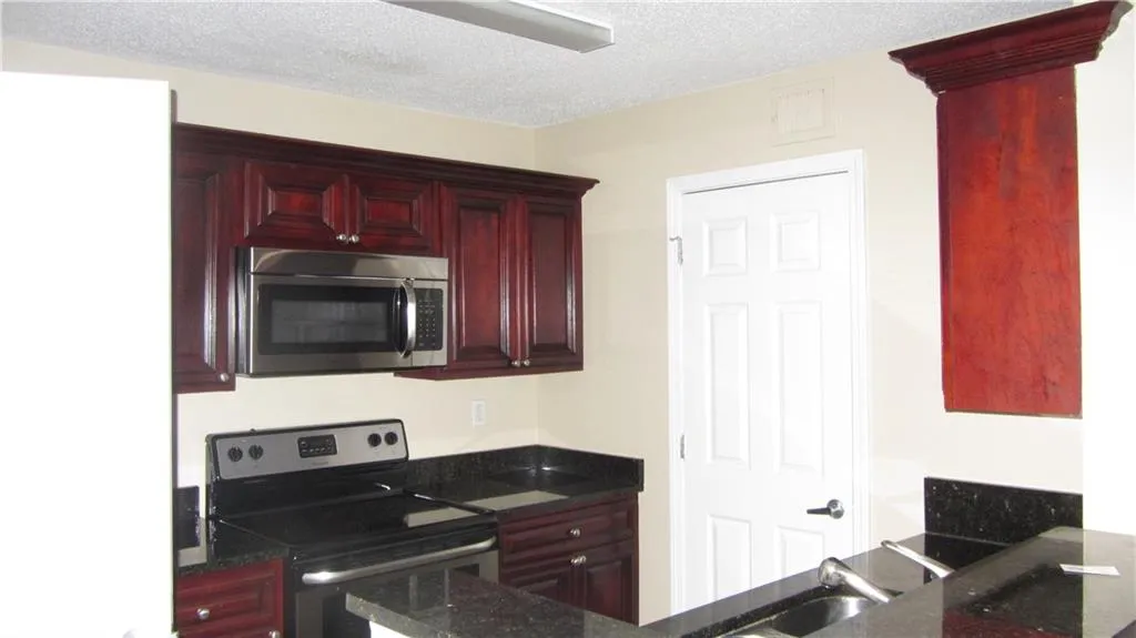 1201 Santa Fe Parkway, Sandy Springs, Georgia 30350, 1 Bedroom Bedrooms, ,1 BathroomBathrooms,Residential,Sold,1201 Santa Fe Parkway,6941719