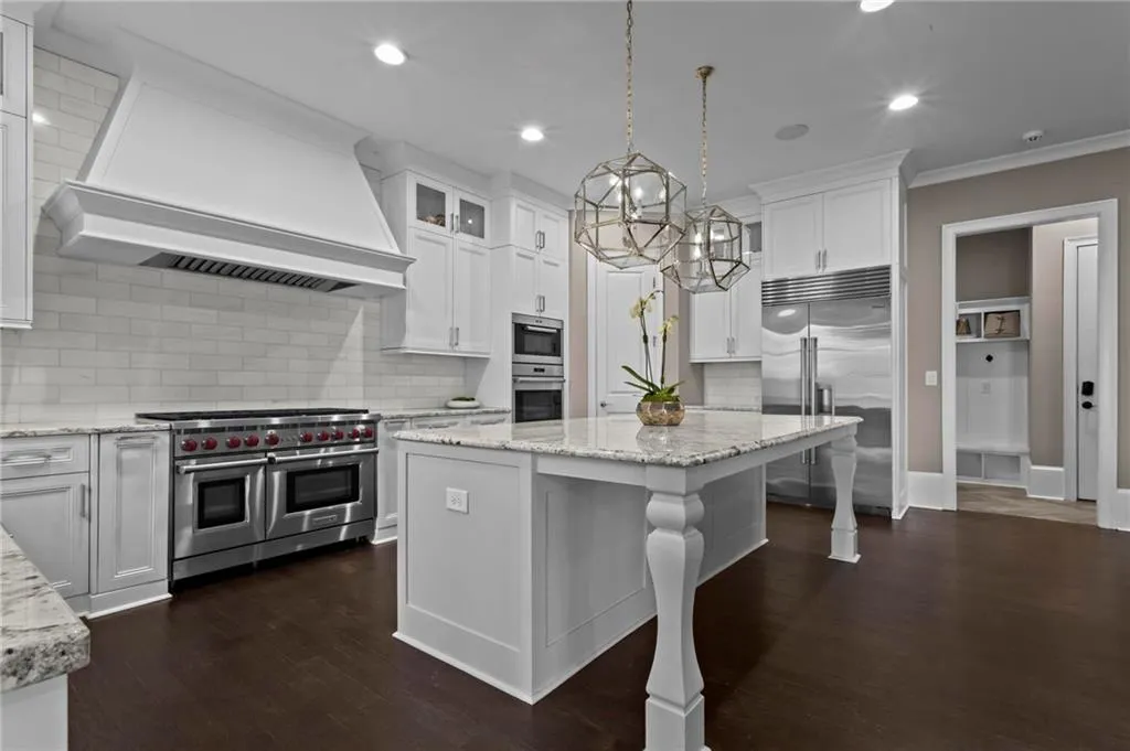 490 Belada Boulevard, Atlanta, Georgia 30342, 6 Bedrooms Bedrooms, ,6 BathroomsBathrooms,Residential,For Sale,490 Belada Boulevard,7753853