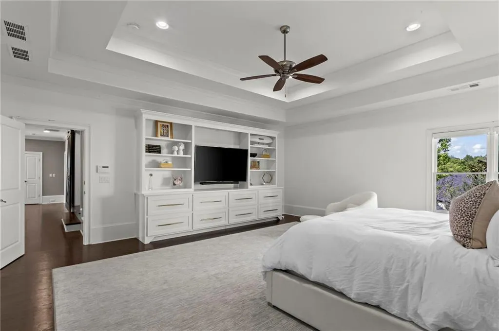 490 Belada Boulevard, Atlanta, Georgia 30342, 6 Bedrooms Bedrooms, ,6 BathroomsBathrooms,Residential,For Sale,490 Belada Boulevard,7753853