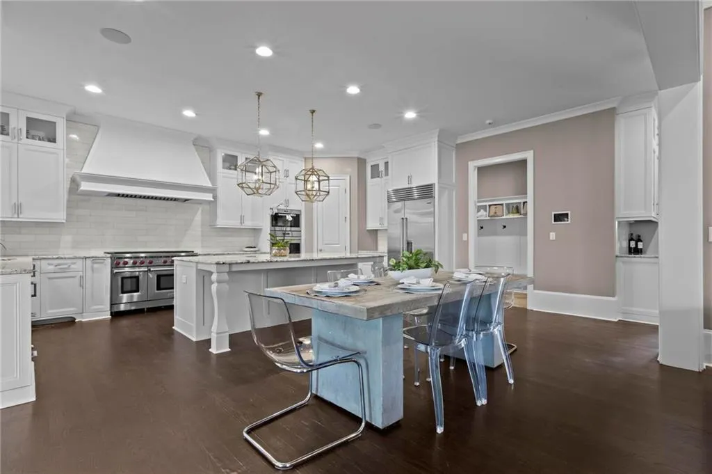 490 Belada Boulevard, Atlanta, Georgia 30342, 6 Bedrooms Bedrooms, ,6 BathroomsBathrooms,Residential,For Sale,490 Belada Boulevard,7753853