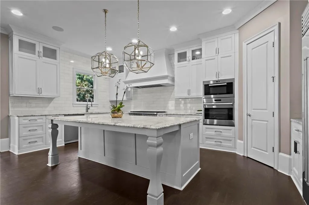 490 Belada Boulevard, Atlanta, Georgia 30342, 6 Bedrooms Bedrooms, ,6 BathroomsBathrooms,Residential,For Sale,490 Belada Boulevard,7753853