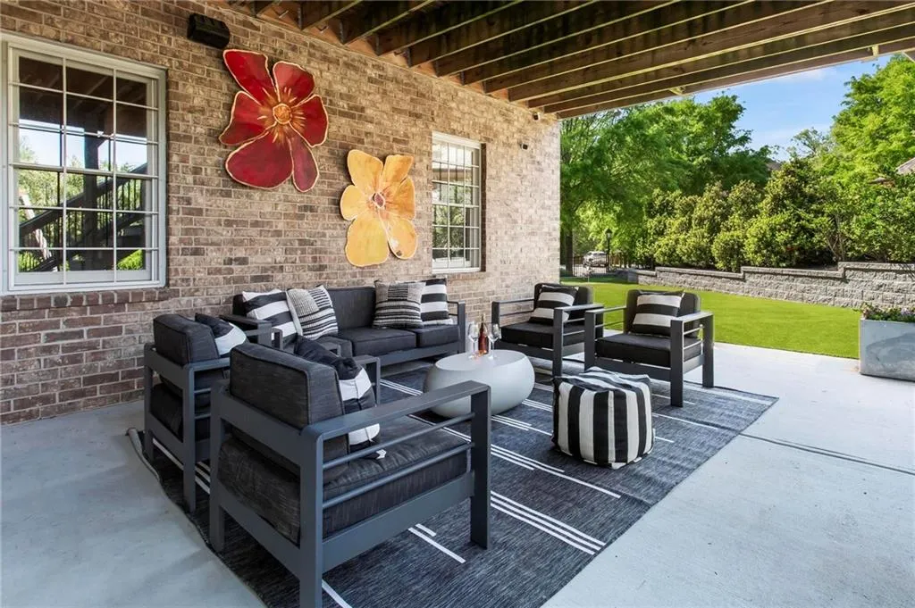 490 Belada Boulevard, Atlanta, Georgia 30342, 6 Bedrooms Bedrooms, ,6 BathroomsBathrooms,Residential,For Sale,490 Belada Boulevard,7753853