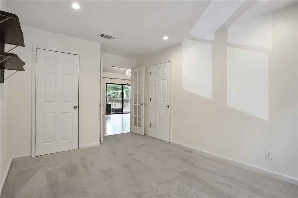 604 Garden Court, Sandy Springs, Georgia 30328, 3 Bedrooms Bedrooms, ,2 BathroomsBathrooms,Residential,Sold,604 Garden Court,6605522
