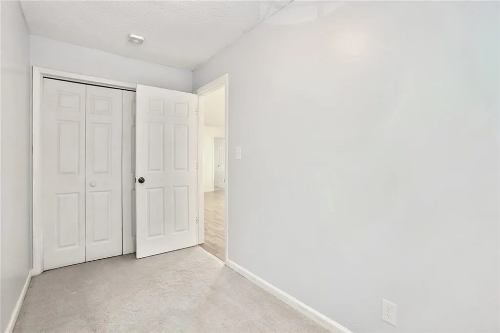 604 Garden Court, Sandy Springs, Georgia 30328, 3 Bedrooms Bedrooms, ,2 BathroomsBathrooms,Residential,Sold,604 Garden Court,6605522
