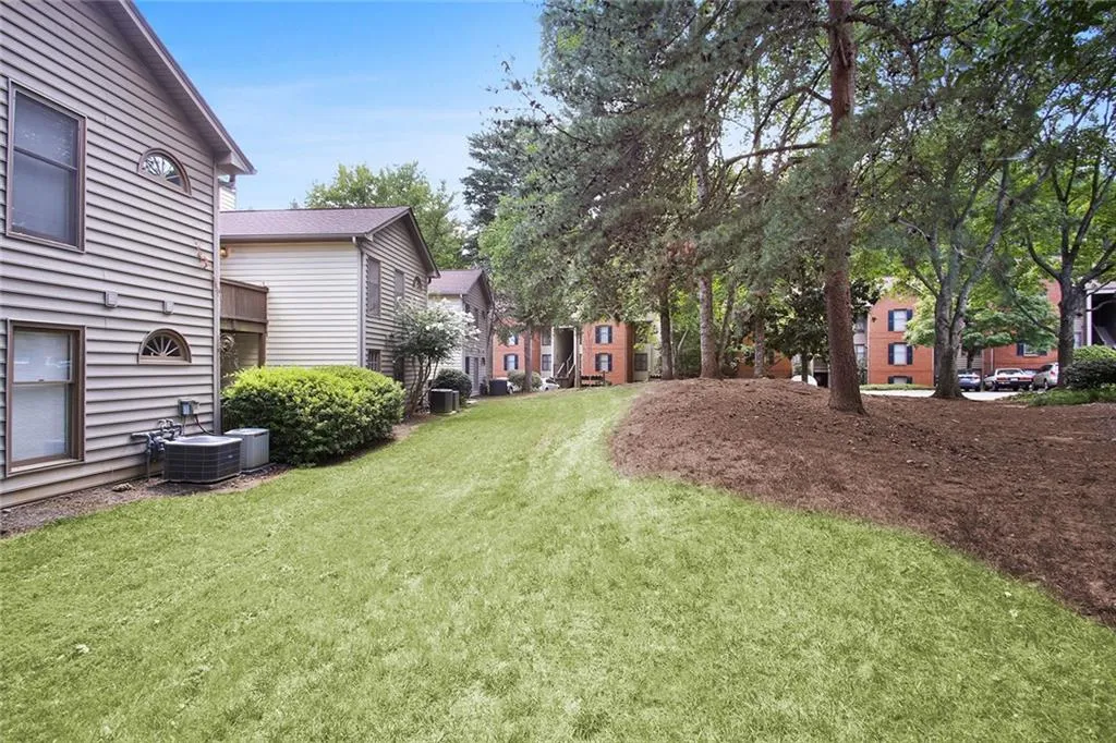 604 Garden Court, Sandy Springs, Georgia 30328, 3 Bedrooms Bedrooms, ,2 BathroomsBathrooms,Residential,Sold,604 Garden Court,6605522