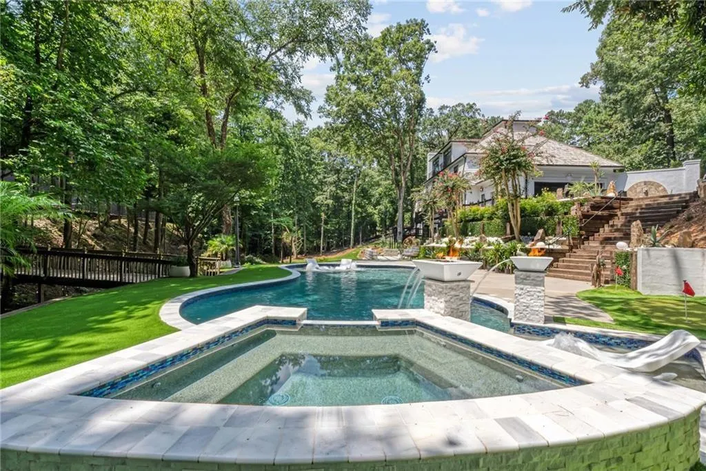 3946 Paces Ferry Road Nw, Atlanta, Georgia 30327, 5 Bedrooms Bedrooms, 0 ,7 BathroomsBathrooms,Residential,For Sale,3946 Paces Ferry Road Nw,7823978