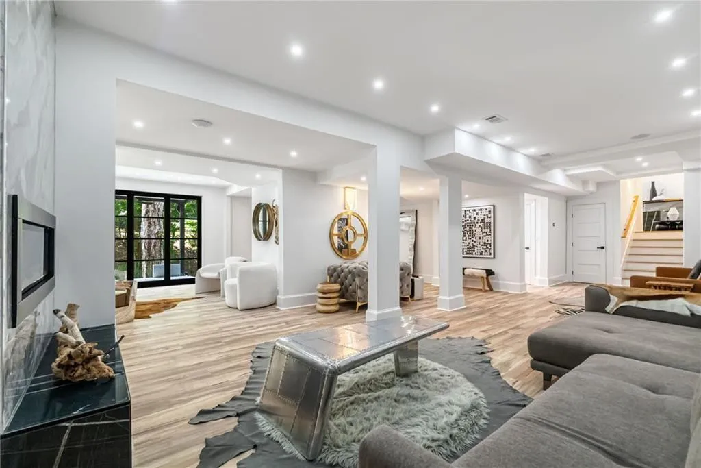 3946 Paces Ferry Road Nw, Atlanta, Georgia 30327, 5 Bedrooms Bedrooms, 0 ,7 BathroomsBathrooms,Residential,For Sale,3946 Paces Ferry Road Nw,7823978
